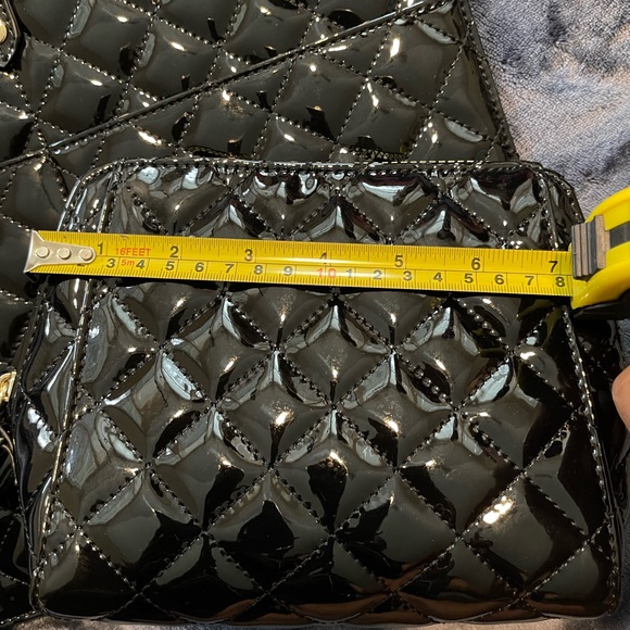 Tablet & mini wristlet - Picture 4 of 7